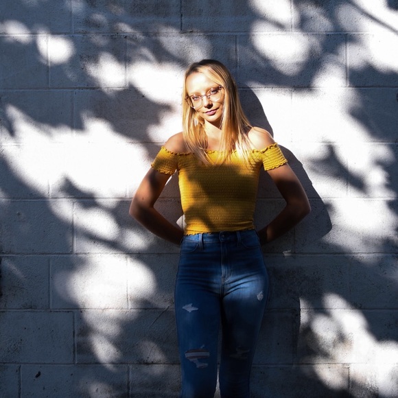 Meet your Posher, Jenna - Picture 3 of 5